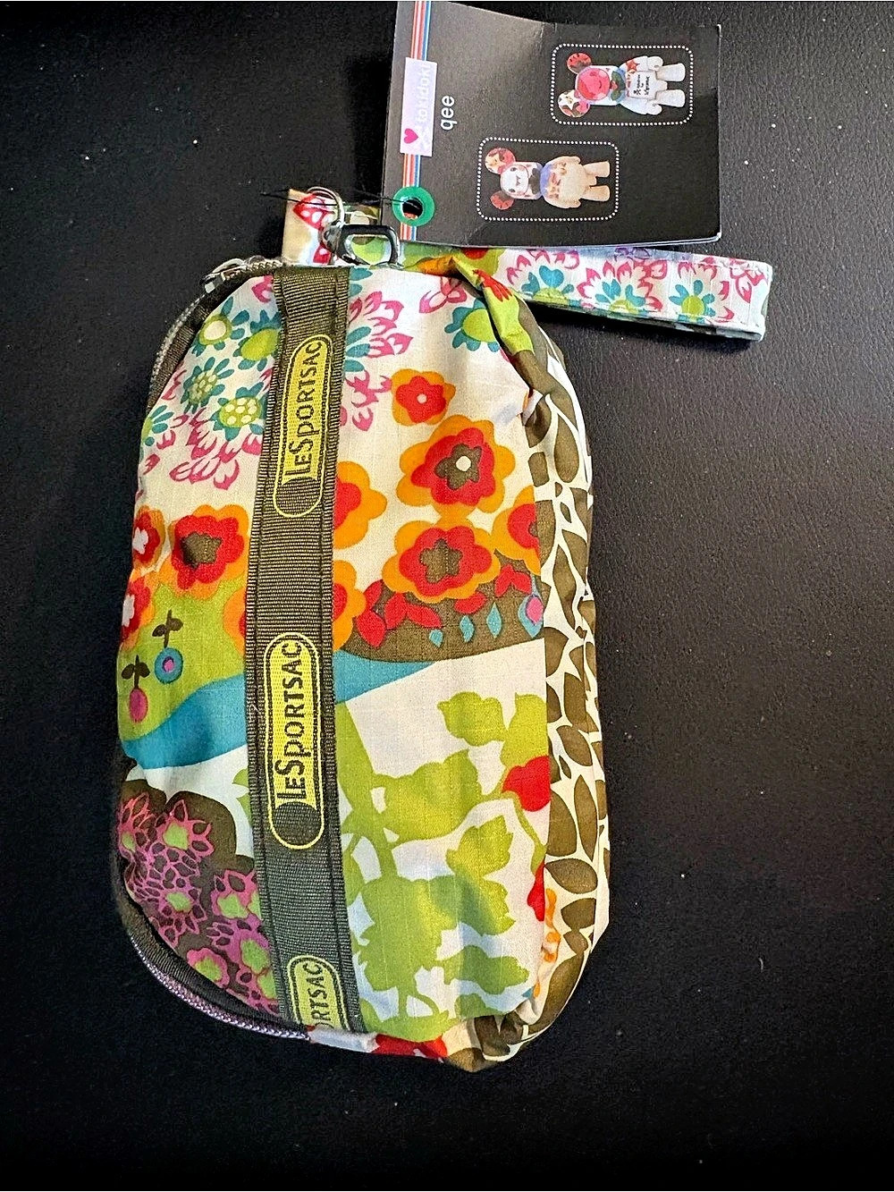 Lesportsac Floral Cosmetic Bag Wristlet in Multicolor